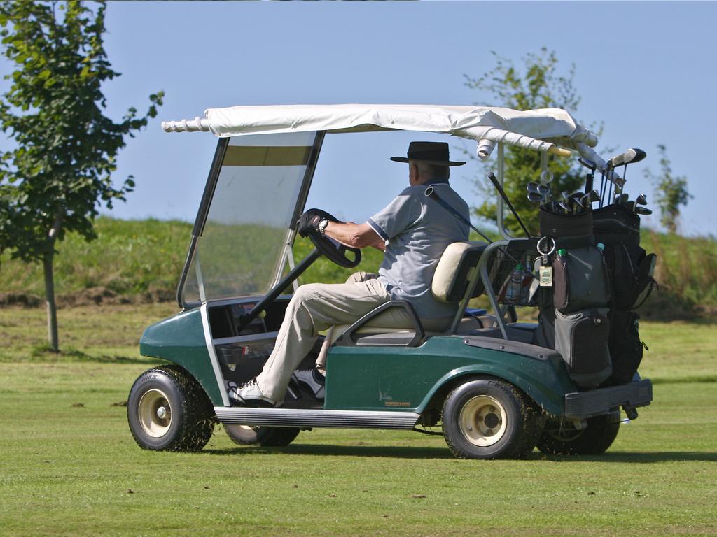 Golf.Intersaxonia Διαμέρισμα Zschopau Εξωτερικό φωτογραφία